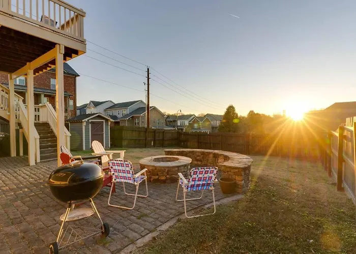 Historic Pet-Friendly Stay Near Broadway W Fire Pit Nashville