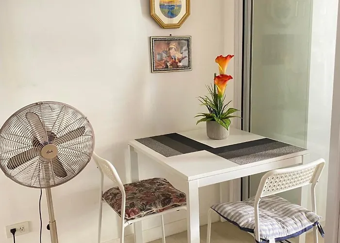 La Elyana - Azure Paranaque Staycation Pasay