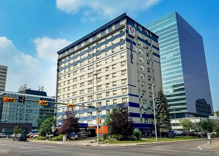 Coast Calgary Downtown Hotel & Suites By Apa