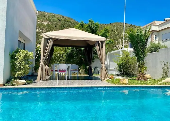 Villa Deluxe, Pool, Spacious Garden, Mountain View Bizerte