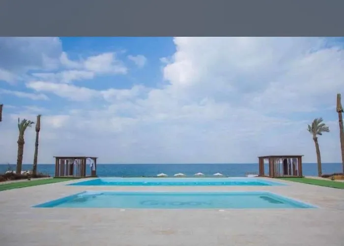 2 Bedroom Chalet With Sea View Ain Suchna