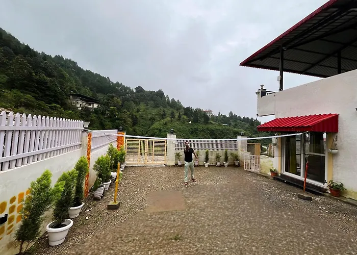 Villa The Gullak House, Mussoorie, 2Bhk Retreat-Private Garden,Terrace- Pet Friendly