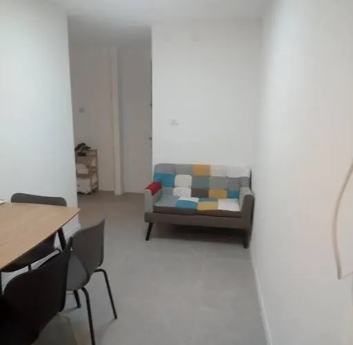 Ferienwohnung דירת סטודיו Arad