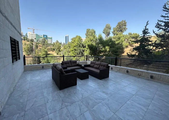 Ferienwohnung Secured Compound Hill-View Terrace Amman