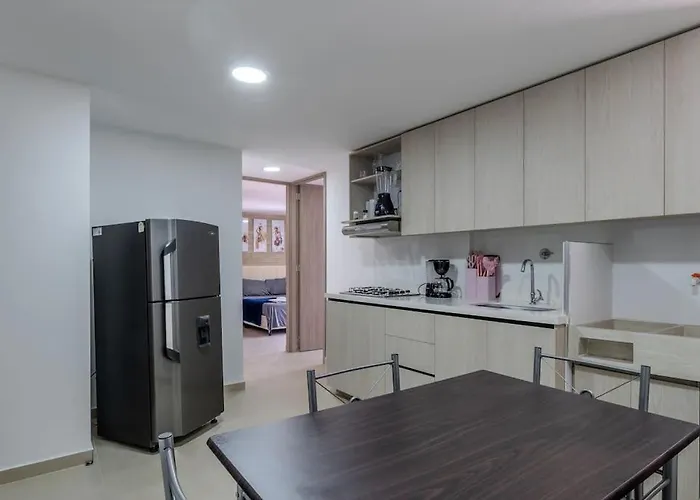 Apartamento 2Br Parqueadero Y Piscina 502 Medellín