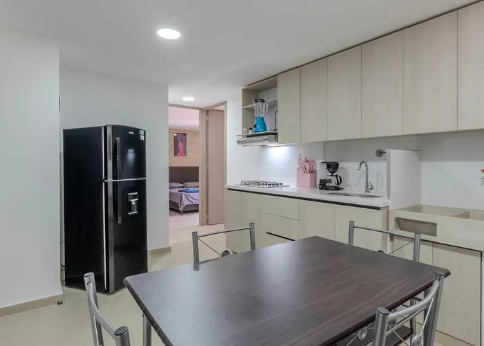 Apartamento 2Br Parqueadero Y Piscina 202 Medellín