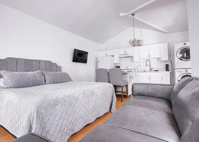 Cozy Private Studio In Granada Hills Near Csun, Universal Los Angeles