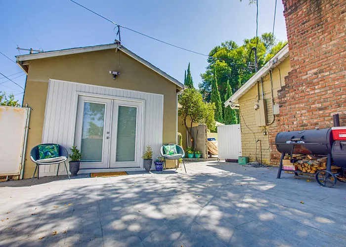 Cozy Private Studio In Granada Hills Near Csun, Universal Los Angeles