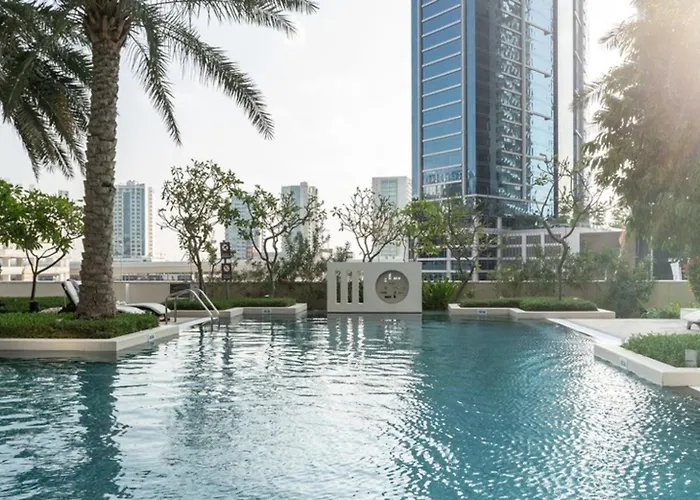Blueground South Ridge Tower 1 City View Pool Dxb-1409 Dubai