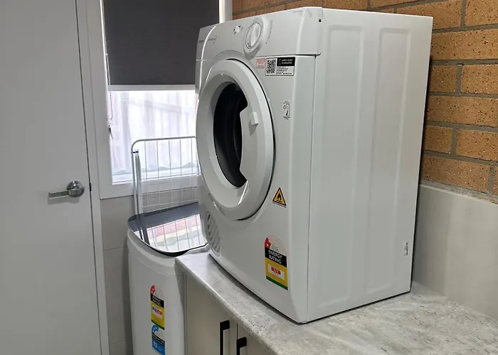 Lbarza Brand New Central 1Br Self Contained Apartment Shepparton