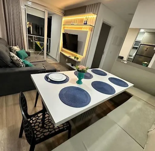 Apartamento Perto Da Praia Com Piscina ! Florianópolis