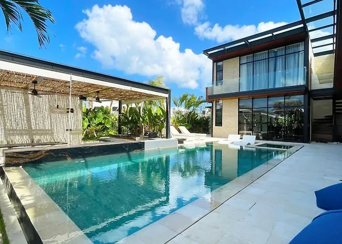 Luxury Villa Gym Pool And Gazebo Canggu
