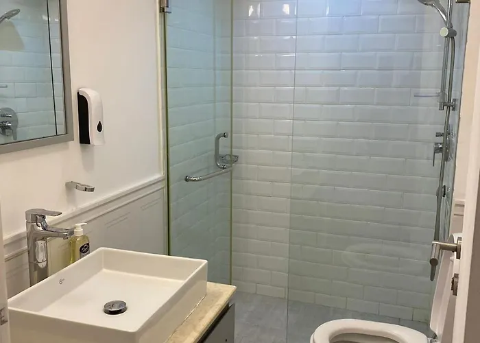 Ferienwohnung 2Bhk Furnished Flat With Jacuzzi As Sīfah