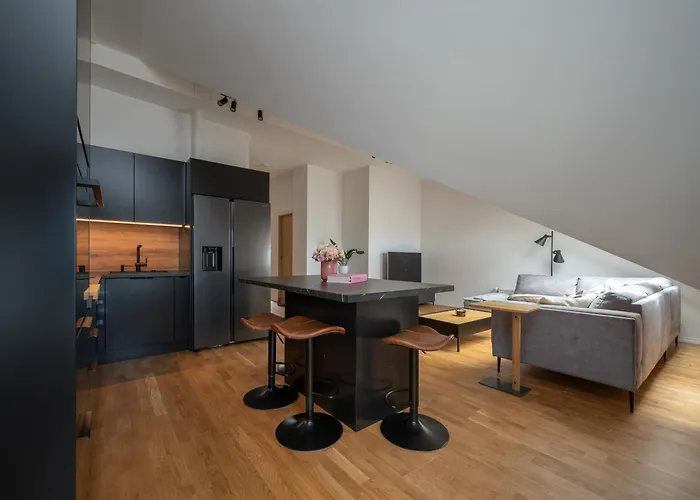 Central & Cozy Rooftop Flat Reval