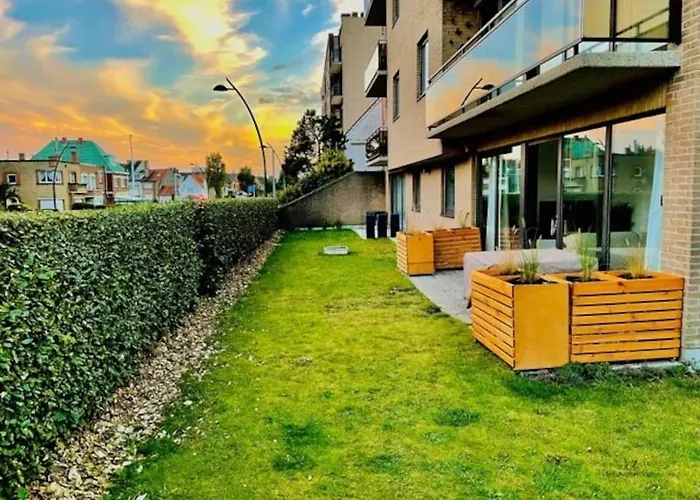 Crw Flat - Spacious Ground Floor Apartment With Garden Koksijde
