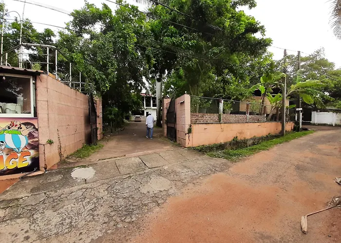 Hotel De Blue Marayan Kurunegala