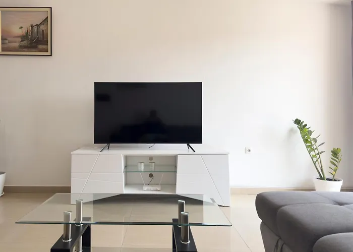 3 Bedroom Apt, Free Wifi & Ac, Cidadela - Lcgr Praia
