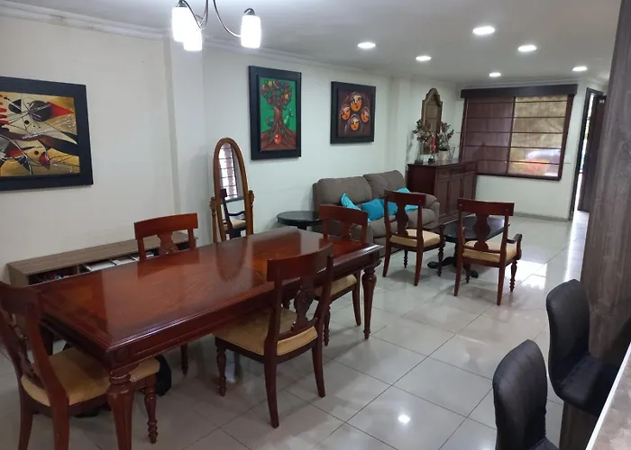 Casa De Lujo Amoblada En El Norte De Guayaquil