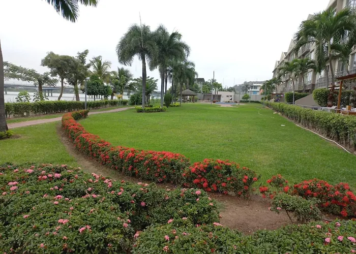 Casa De Lujo Amoblada En El Norte De Guayaquil