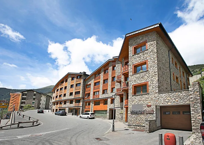 Andorra Friends' Ski Apartment - Happy Rentals El Tarter