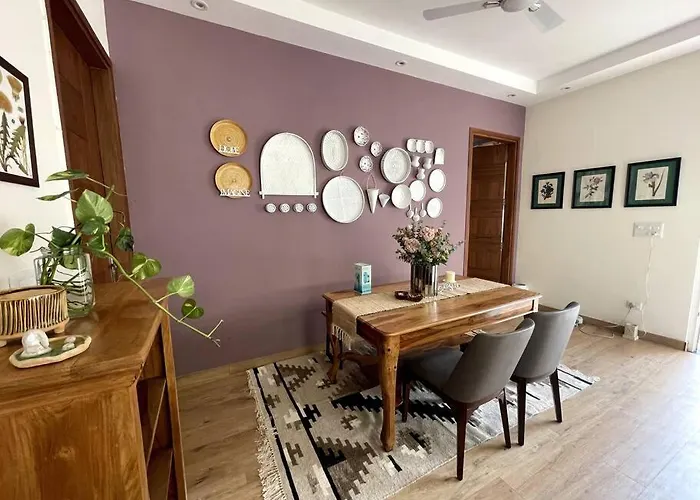 Villa Entire House On Golf Course Road Gurgaon