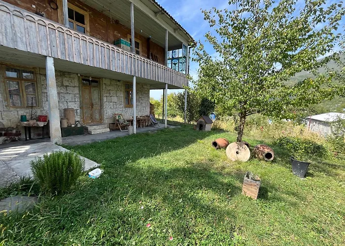 Ferienwohnung Old House In Racha - Ძველი Სახლი Რაჭაში Ambrolauri