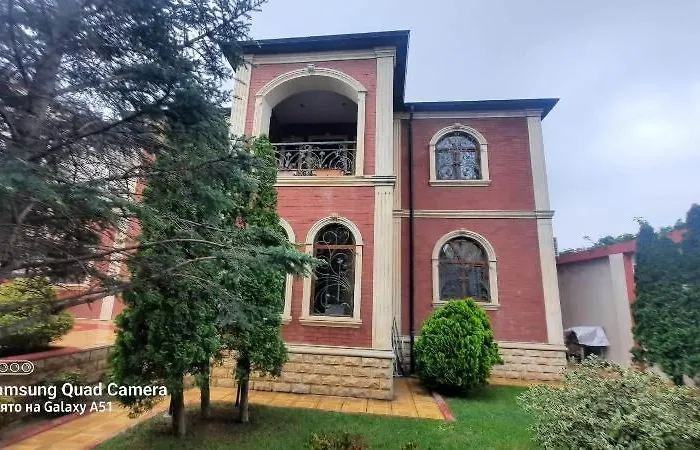 Villa In The Center Baku