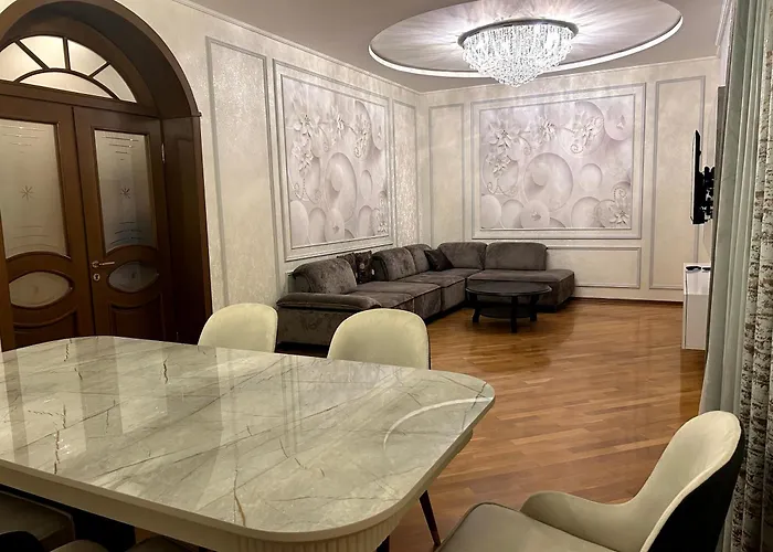 Villa In The Center Baku