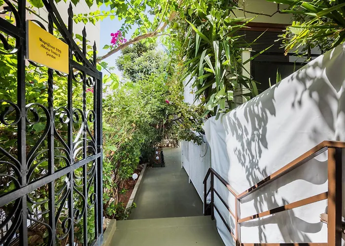 Ferienwohnung Magnificent Loft Athens Voula