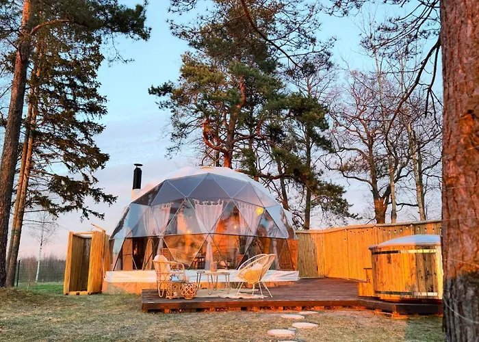 Hotel Dome By The Sea Skulte 