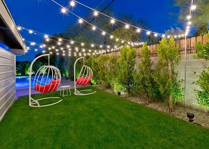 Quintessential Family Palm Springs Salt Pool Spa Casita