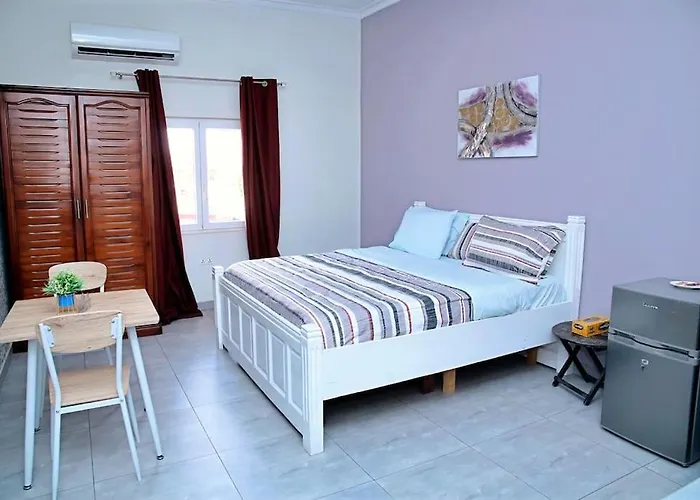 Petite'S Nest - Studio 1 Akkra
