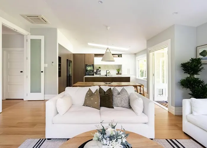 Lovely Beachside Villa in Cheltenham Auckland