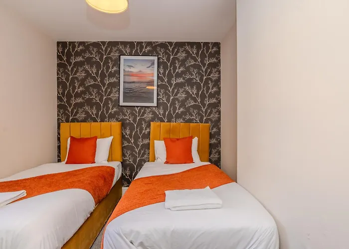 Amazing 2 Bedroom Flat Next To Brighton Beach Sleep 6
