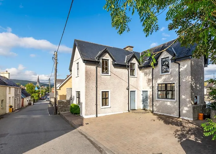 3 Bedroom Pet Friendly Home In The Heart Of Kenmare Town