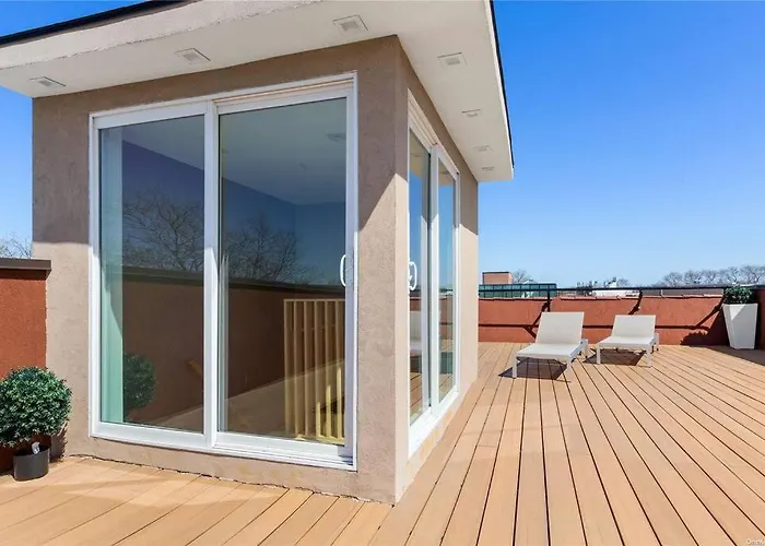 2 Story Villa In Upper Ditmars Astoria Queens New York