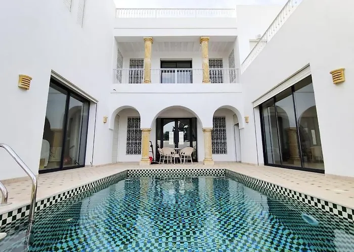 Riad De Charme Avec Piscine Et Jardin Hammamet