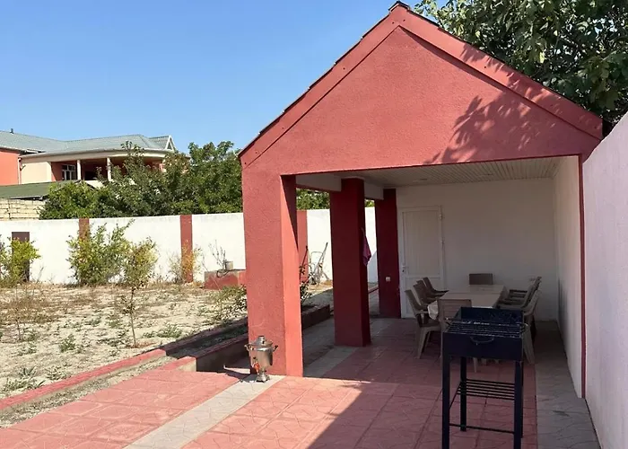 Ferienwohnung Elegant Red House Baku