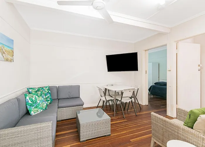 Ferienwohnung Tondio Terrace Flat 5 - Pet Friendly Gold Coast