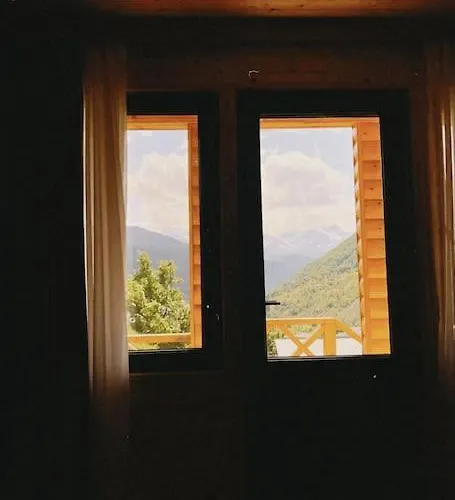 Villa Andrias Wooden Hut Mestia