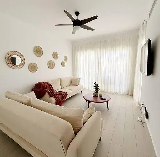 Corals Retreat 2Br Beach Condo Punta Cana