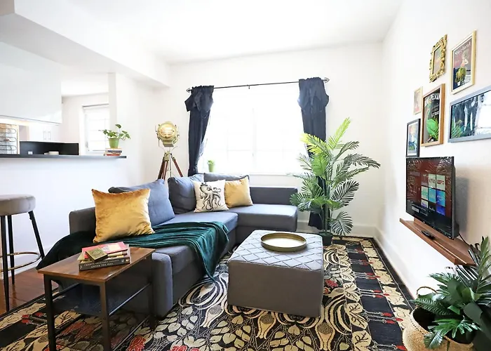 South Beach Free Parking Family & Pet Friendly Walk To Beach & Bay Miami Beach