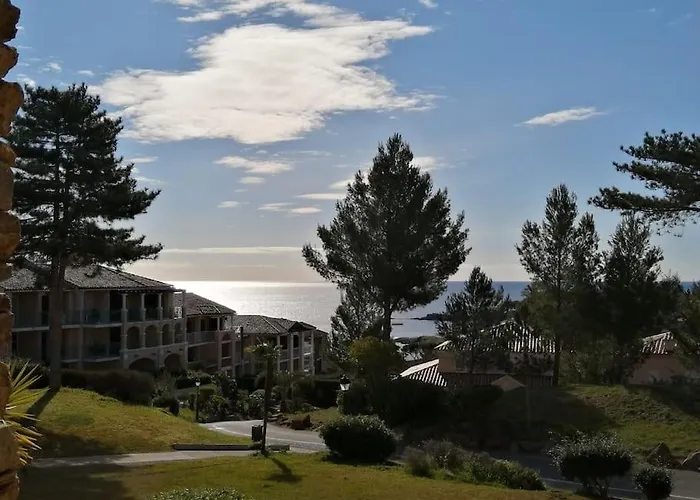 Complexe Cap Esterel Village ,Vue Mer Studio Avec Parking Saint-Raphaël