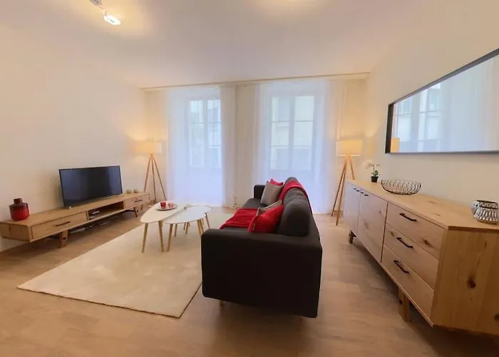 Charming 2-Bedroom Apartment In The Heart Of Lausanne Rsf2