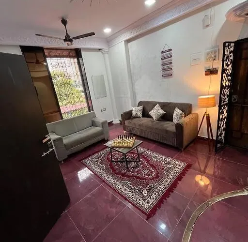 Budget Friendly 2Bhk At Pali Hill Mumbai
