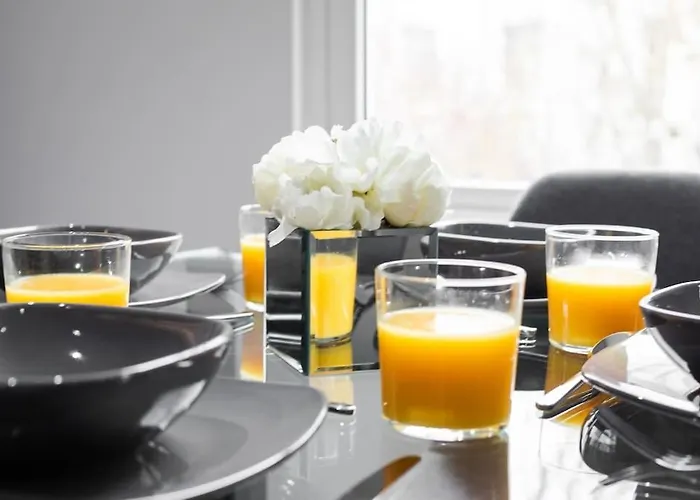 Lux St Johns Wood Apartment - Sleeps 7 London