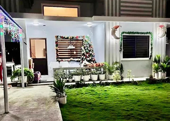 Matthew Pensione House- Modern Island Residence General Luna 
