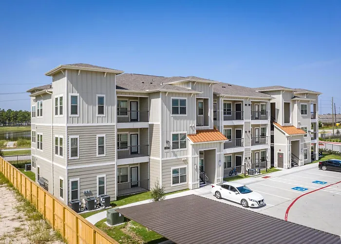 C Creek 10308 I Modern 2Bd Apt I Secure Property Houston