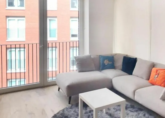 Villa 59Warminster London