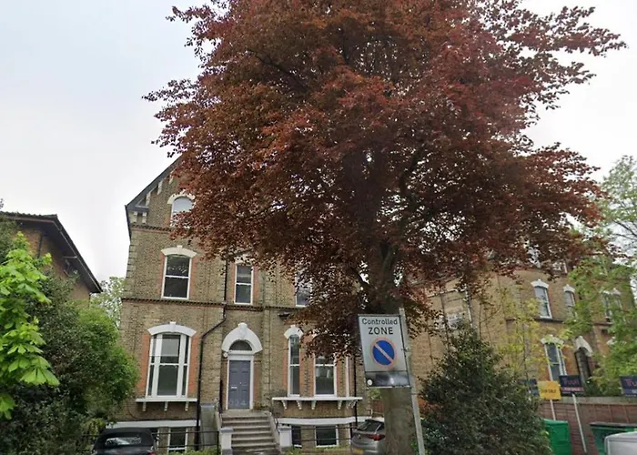 Villa 59Warminster London